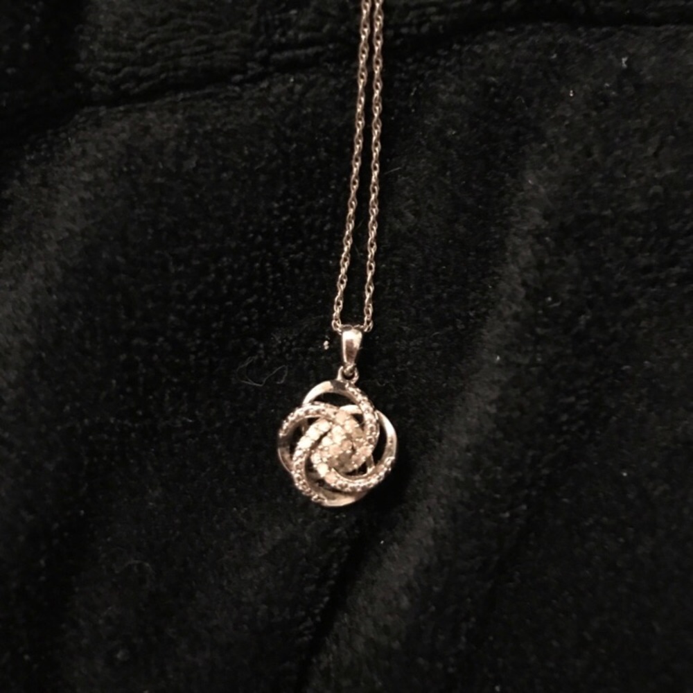 -Silver knot necklace with diamond chips